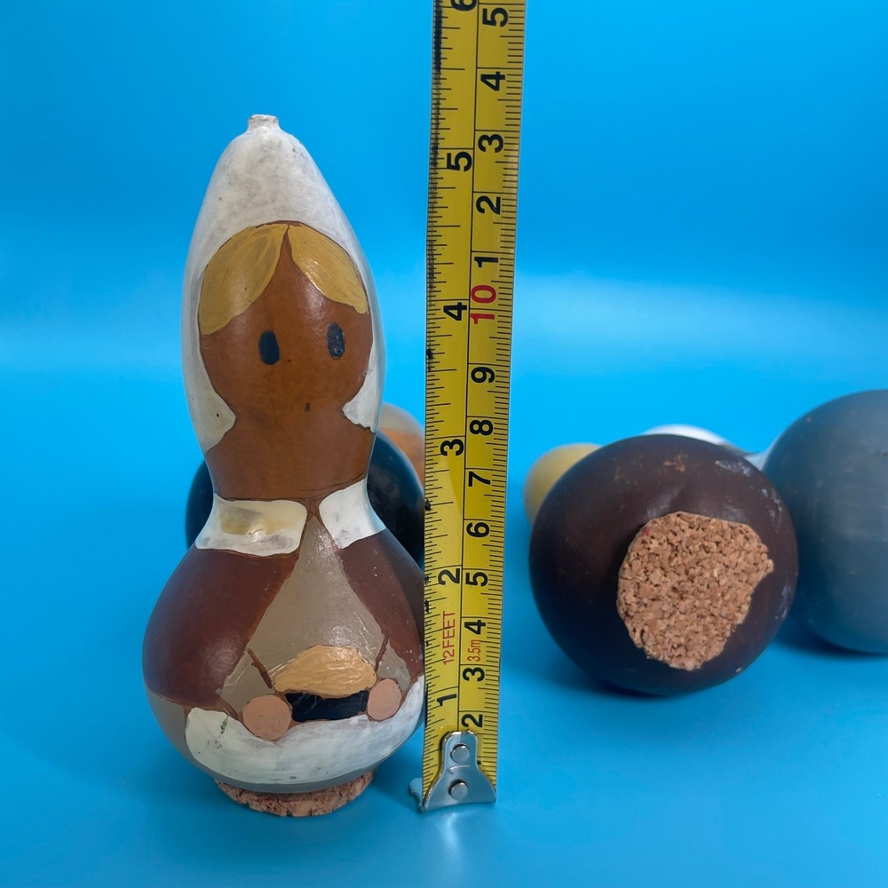 Vintage Hand Painted Pilgrim Gourd Figurines 4 Multicolor Thanksgiving Folk Art - Picture 8 of 8